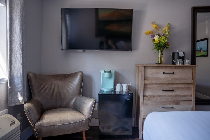 Room 32 of 86
