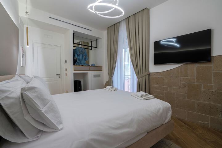 Room 14 of 27