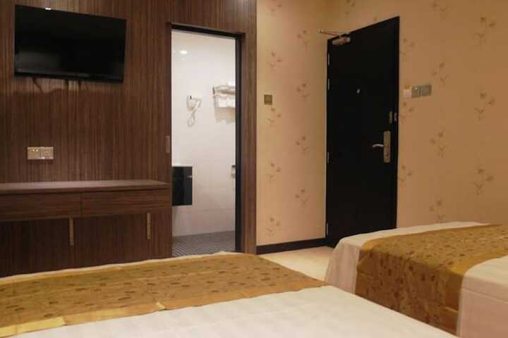 Room 14 of 45