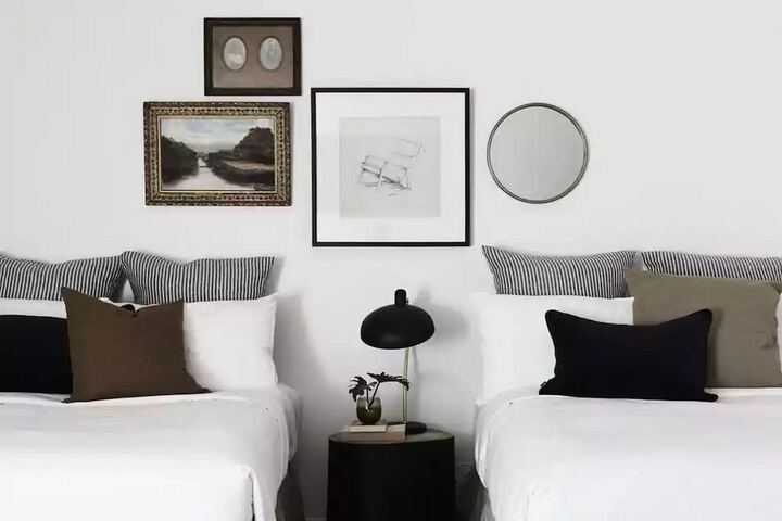 Room 26 of 61