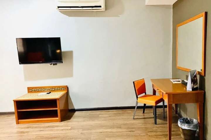 Room 15 of 71