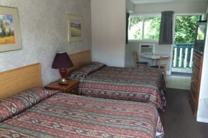 Room 13 of 19