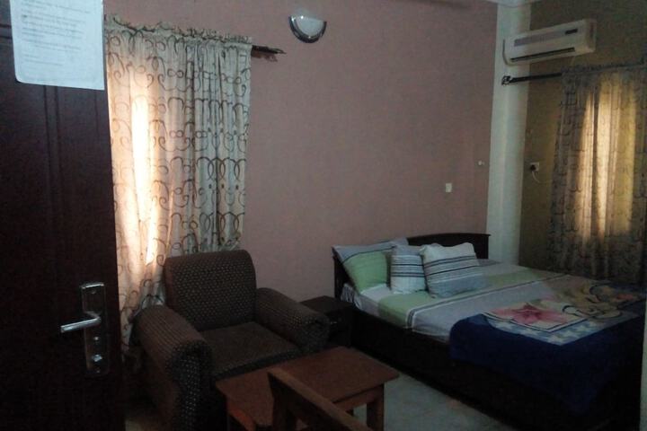 Room 7 of 26