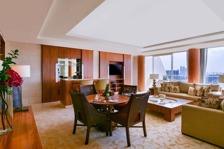 Room 42 of 169