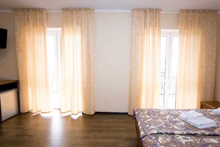 Room 10 of 51