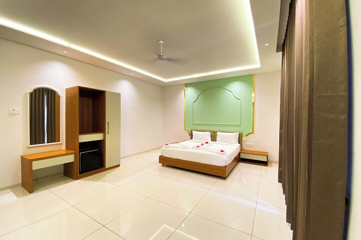 Room 32 of 86