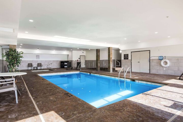 Pool 28 of 50