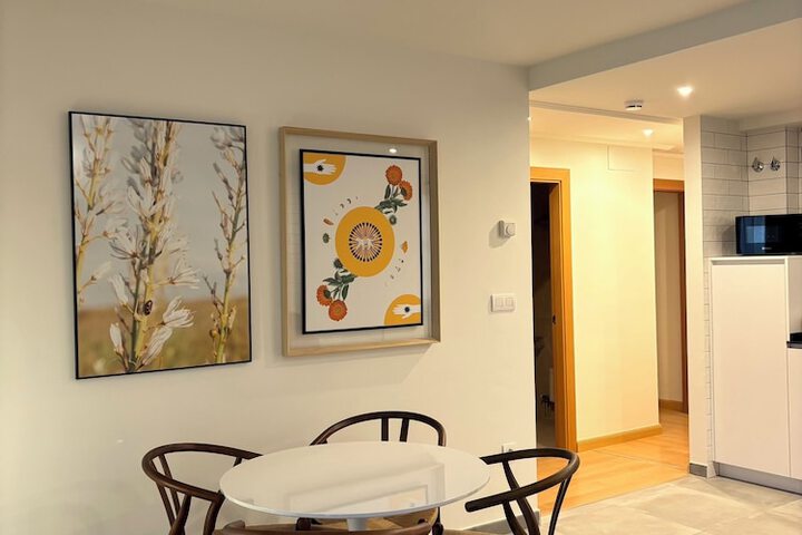 Room 3 of 32