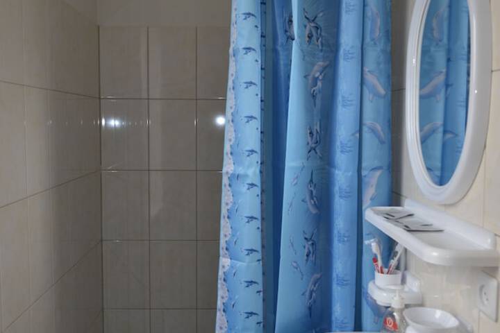 Room 21 of 33