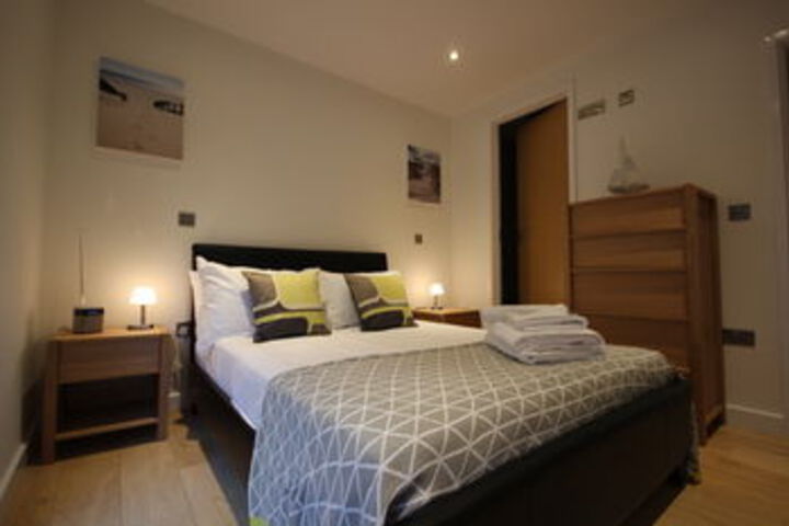 Room 14 of 27