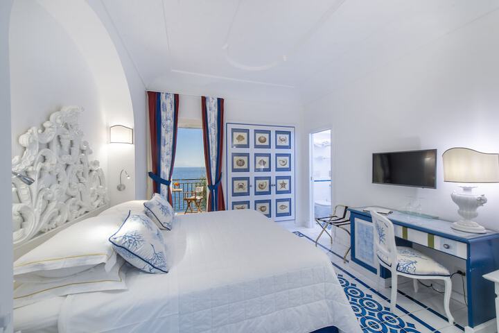 Room 45 of 260