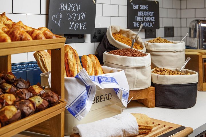 Breakfast/Coffee Service 22 of 31