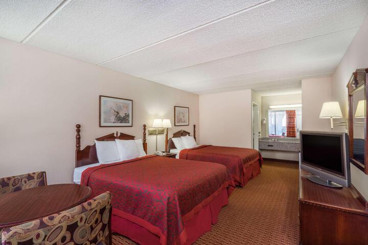 2 Double Beds (1 of 3)