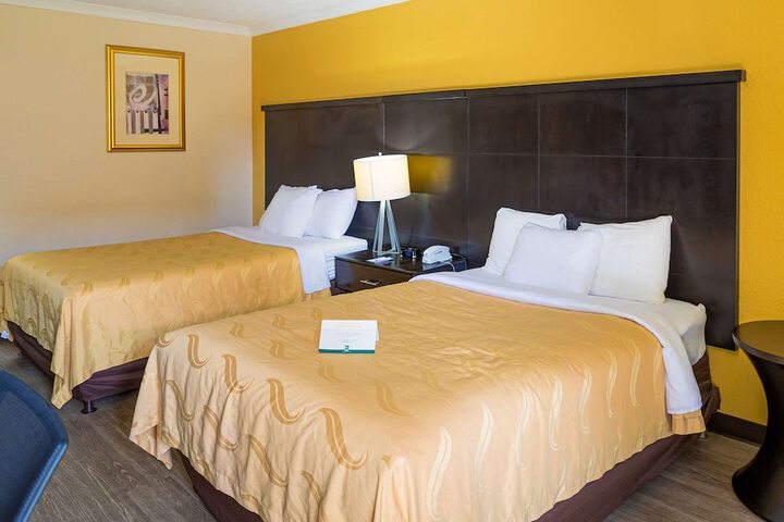 2 Double Beds (23 of 23)
