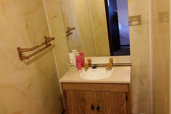Room 35 of 47