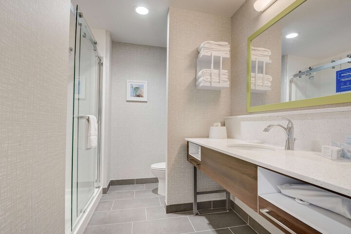 Bathroom shower