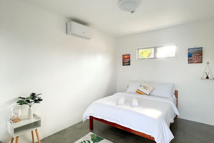 Room 8 of 19