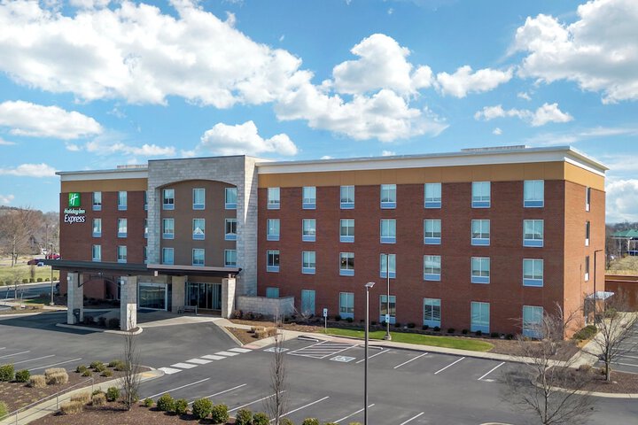 Hotel 45 of 47