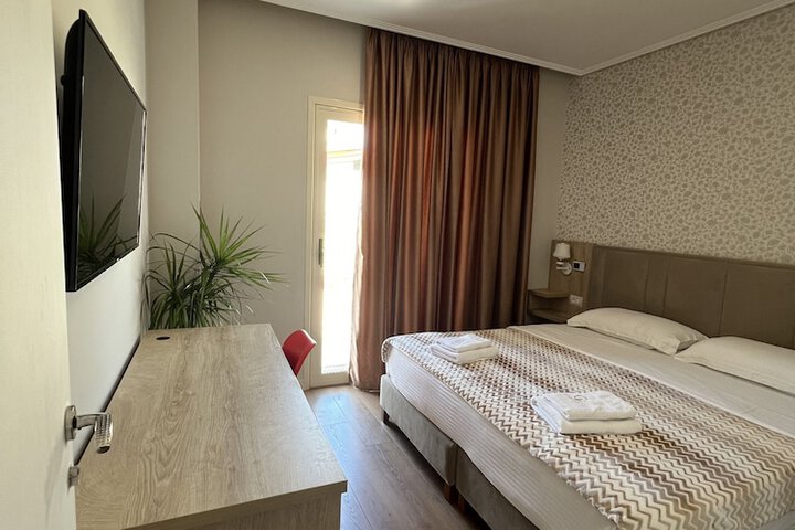 Room 30 of 61