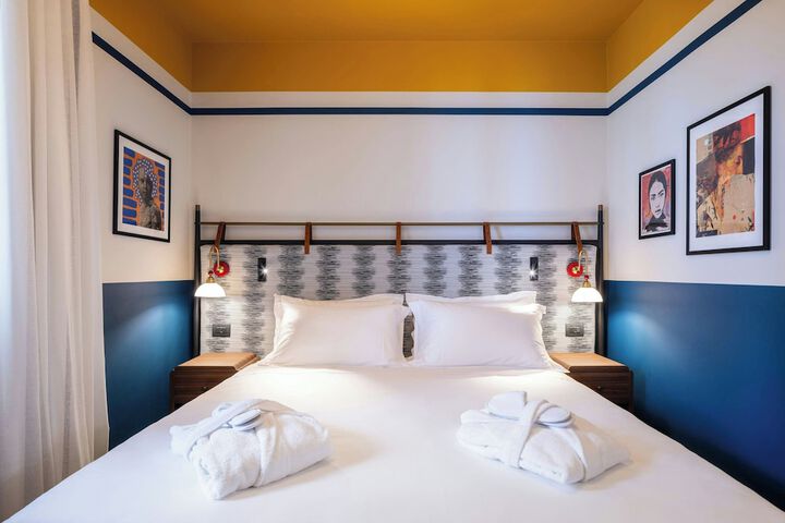 Room 4 of 51