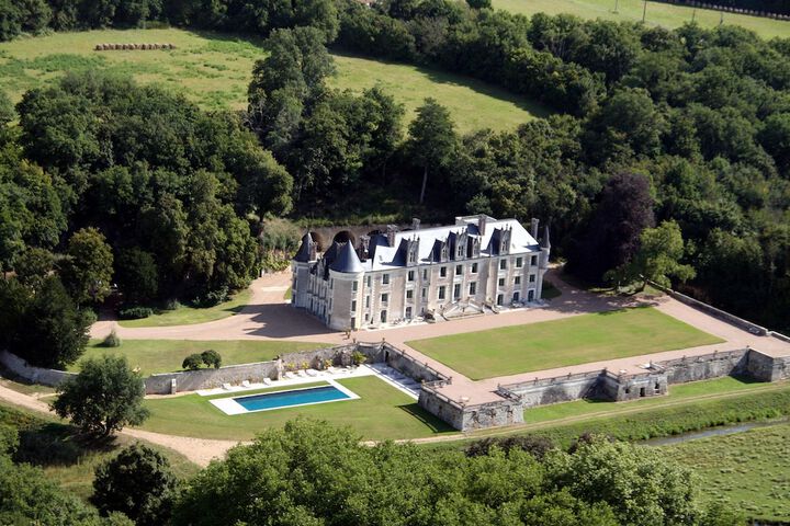 Exterior of Château des Arpentis