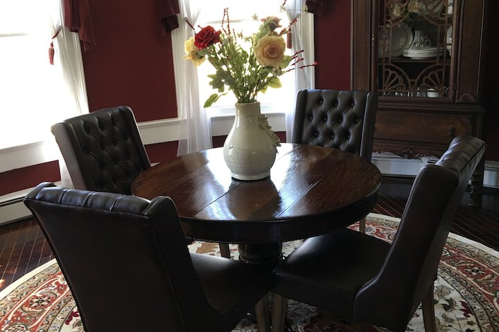 Breakfast area