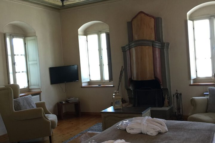Room 30 of 93
