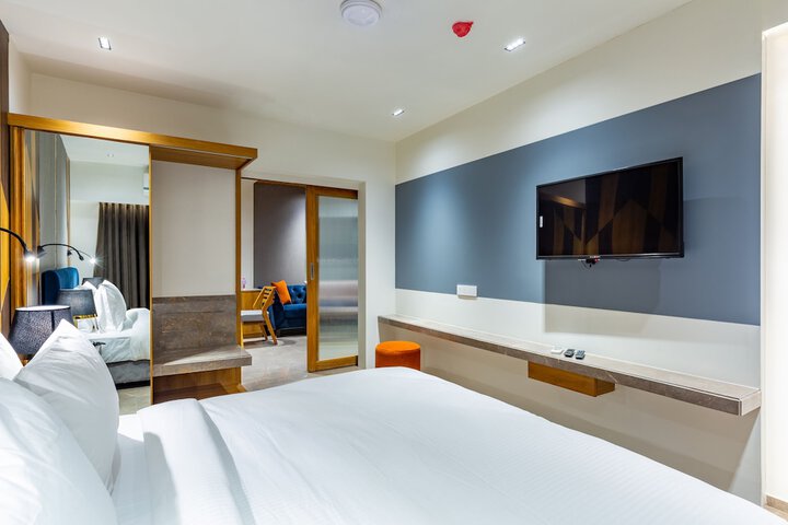 Room 10 of 63