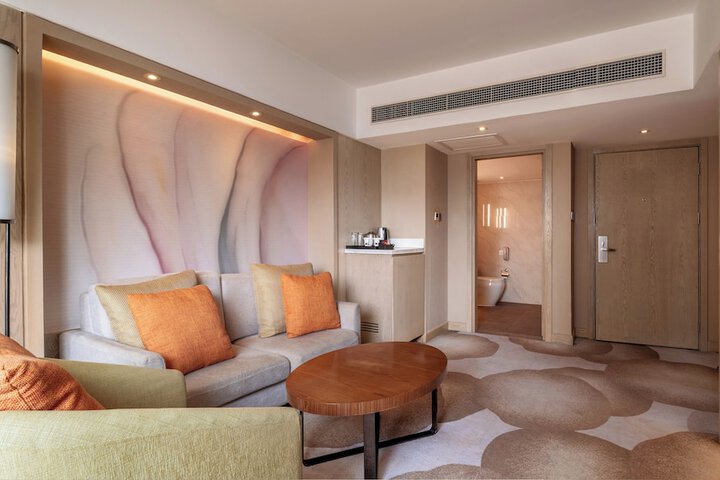 Room 22 of 67