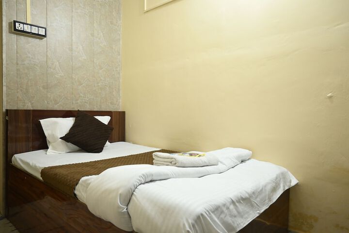 Room 19 of 25