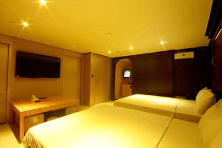 Room 55 of 78