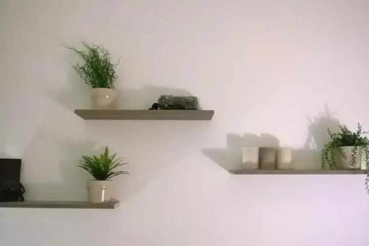 Room 8 of 8