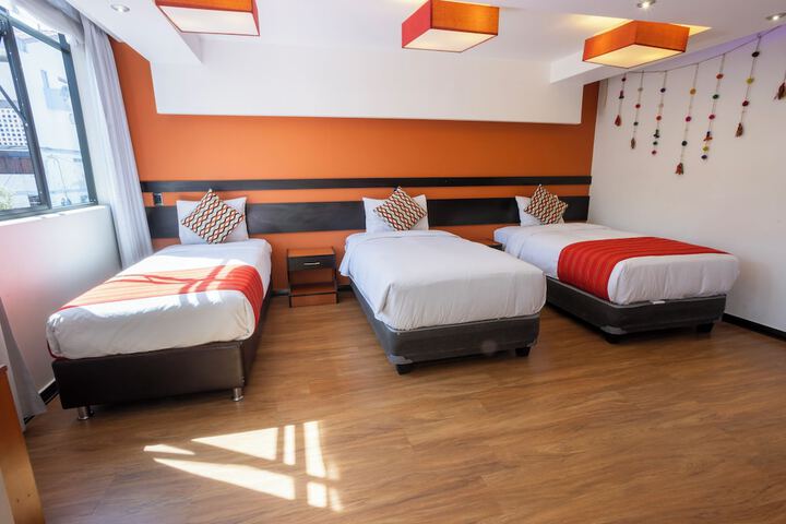Room 2 of 36