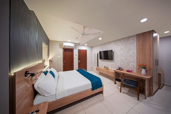 Room 5 of 26