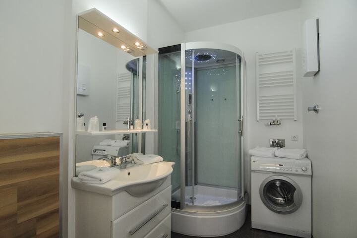 Clean Restrooms