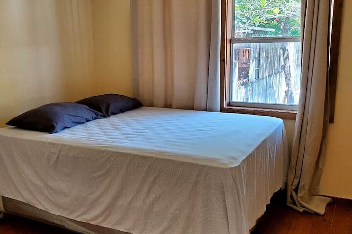 Room 4 of 11