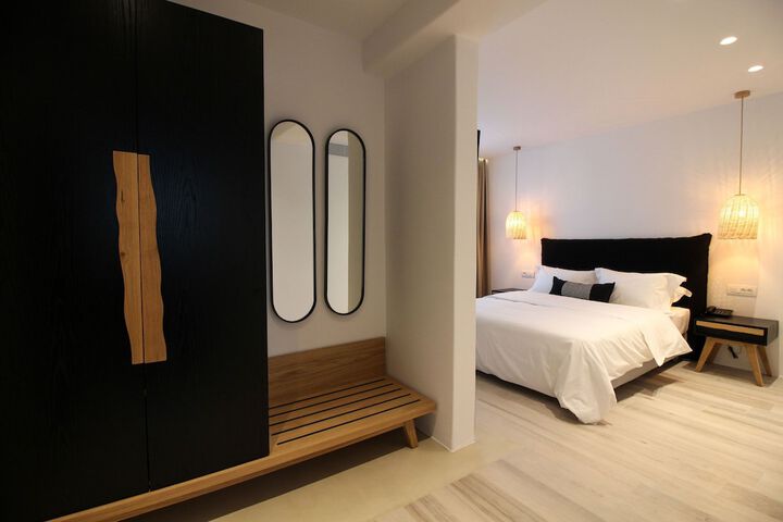 Room 8 of 54