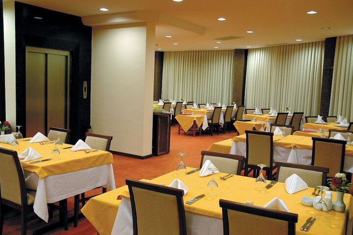 Dining Photos