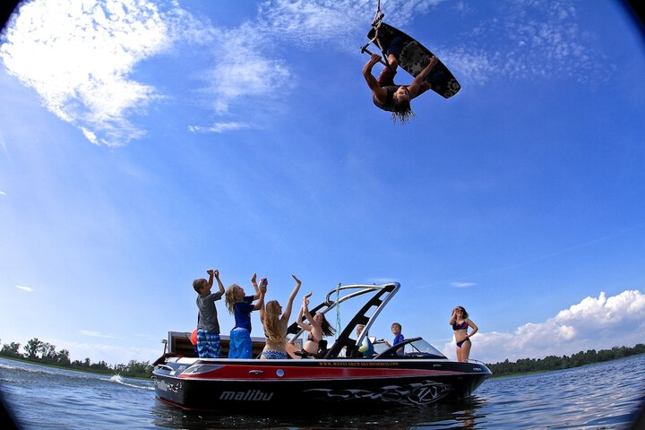 Surfing/boogie boarding