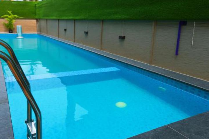 Pool 69 of 78