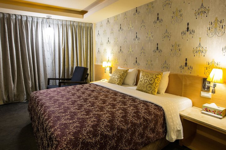 Room 7 of 23