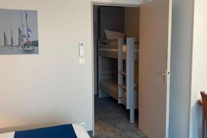 Room 20 of 46