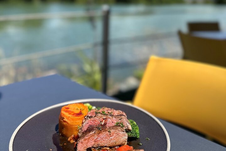 Dining 98 of 115