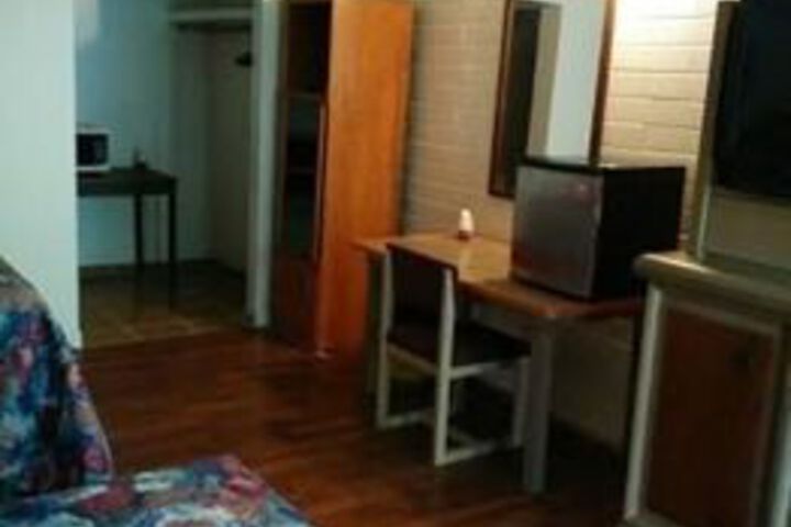 Room 12 of 17