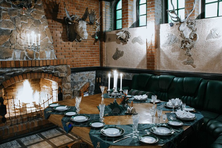 Dining 37 of 56