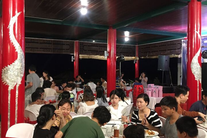 Dining 93 of 149