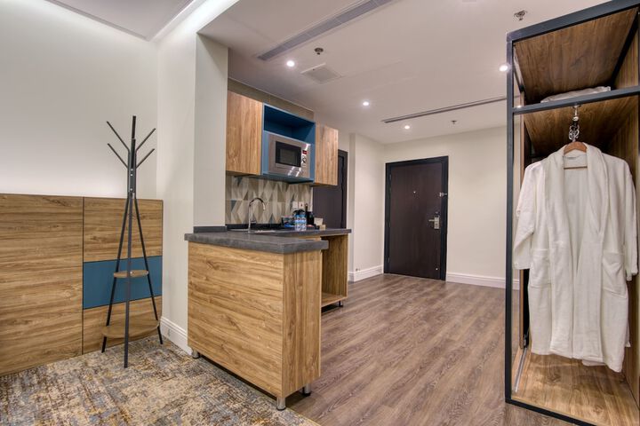Room 20 of 35