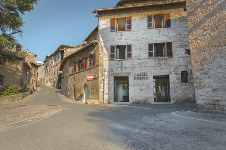 Hotel San Pietro in Assisi