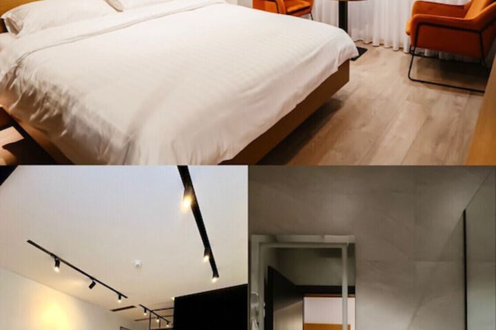 Room 2 of 27