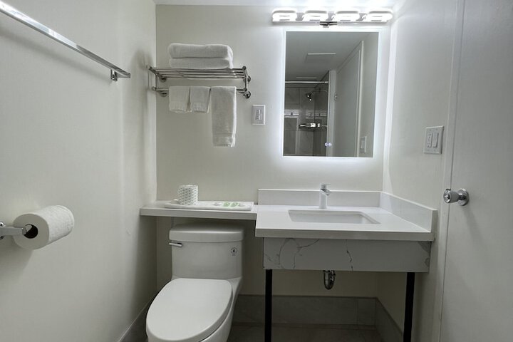 Room 52 of 81